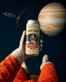 JUNO LAGER – PRÁVĚ PŘISTÁL!