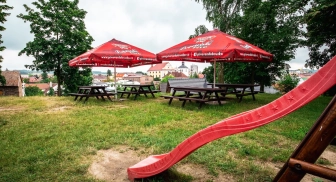 Hospůdka s bowlingem